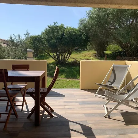Alojamento de Acomodação e Pequeno-almoço Locations Rocca Rossa Palombaggia Classees 3 Etoiles *