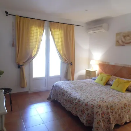 Locations Rocca Rossa Palombaggia Classees 3 Etoiles Alojamento de Acomodação e Pequeno-almoço