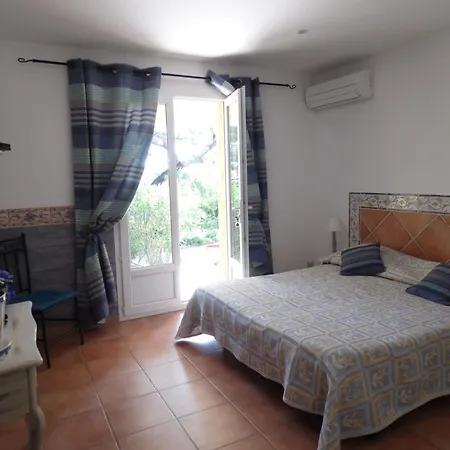 Alojamento de Acomodação e Pequeno-almoço Locations Rocca Rossa Palombaggia Classees 3 Etoiles Porto-Vecchio (Corsica)