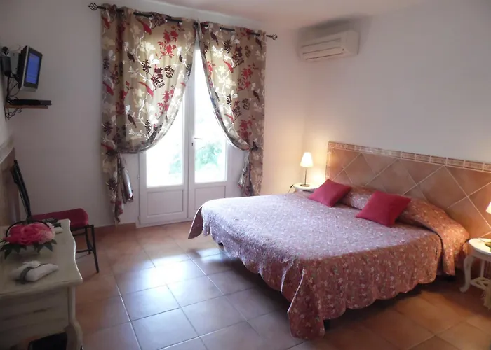 Locations Rocca Rossa Palombaggia Classees 3 Etoiles Bed & Breakfast 4*